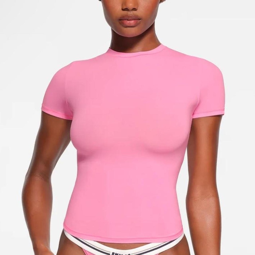 SKIMS Pink Short Sleeve Tee